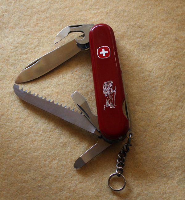 A Wenger Classic 132 -  Model code: 1.13.29 basically the same knife as a backpacker but the flat phillips screwdriver replaces the small blade