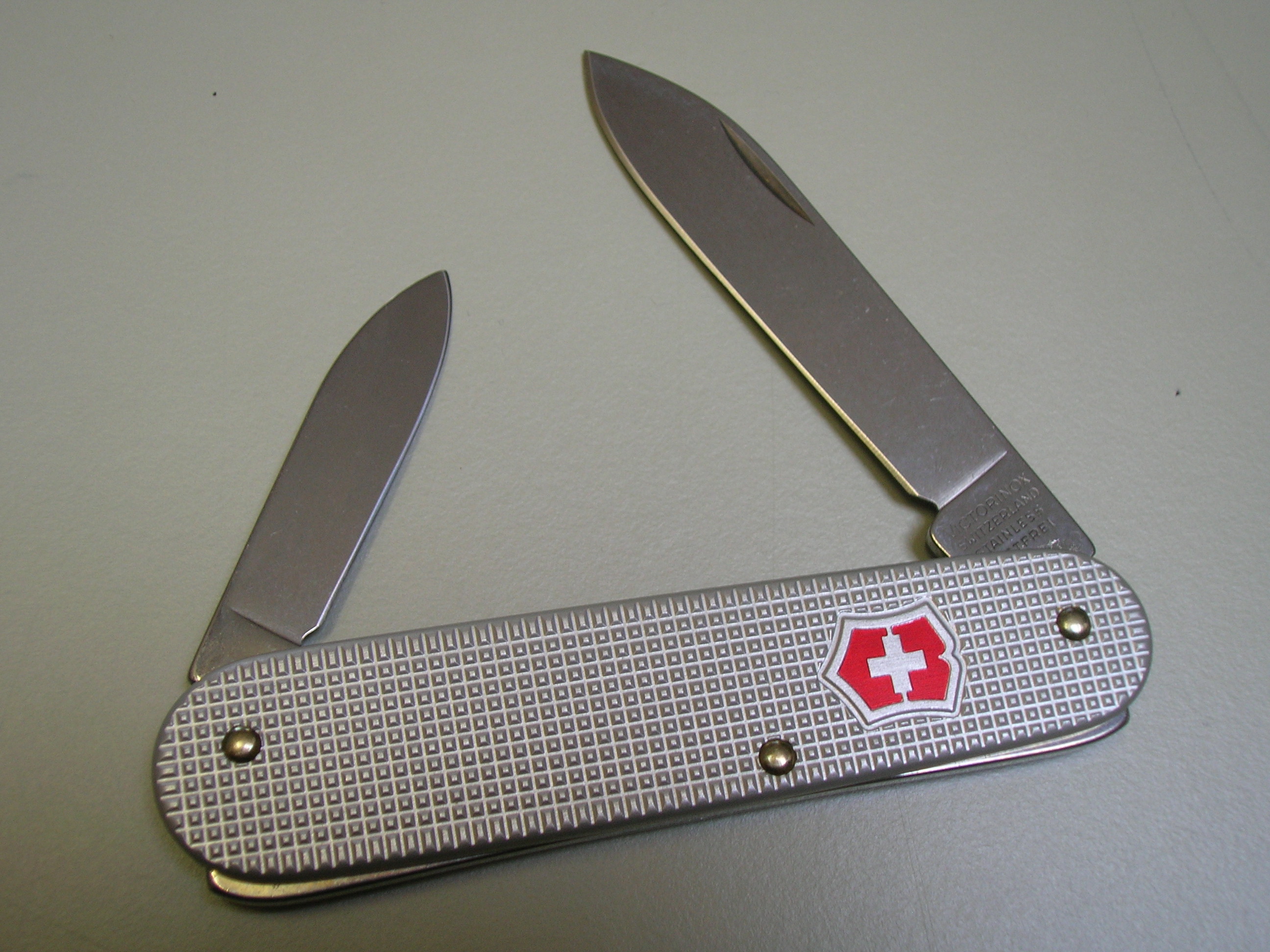 Victorinox Alox Bantam II (84mm).