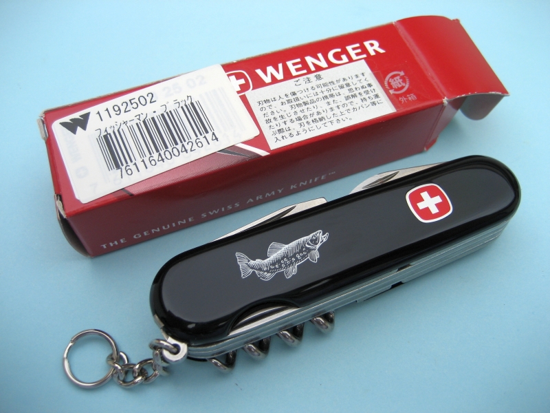 Wenger Fisherman (Pecheur) model 1.19.25.02 in black color; see model 1.19.25 in the European 1995 catalog. I suspect this knife was imported only in Japan.