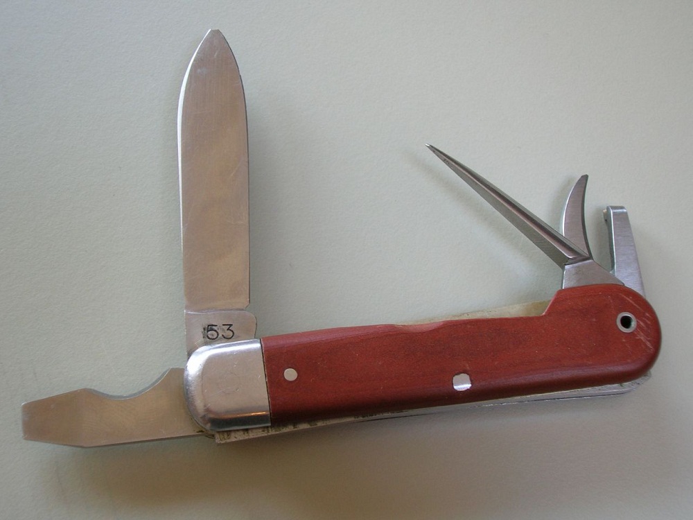 SAKWiki  Victorinox 93mm