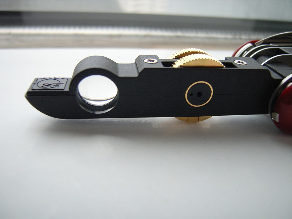 Wenger SGT tools special tools as found on the Shortix Plus. Pictures by Gim.