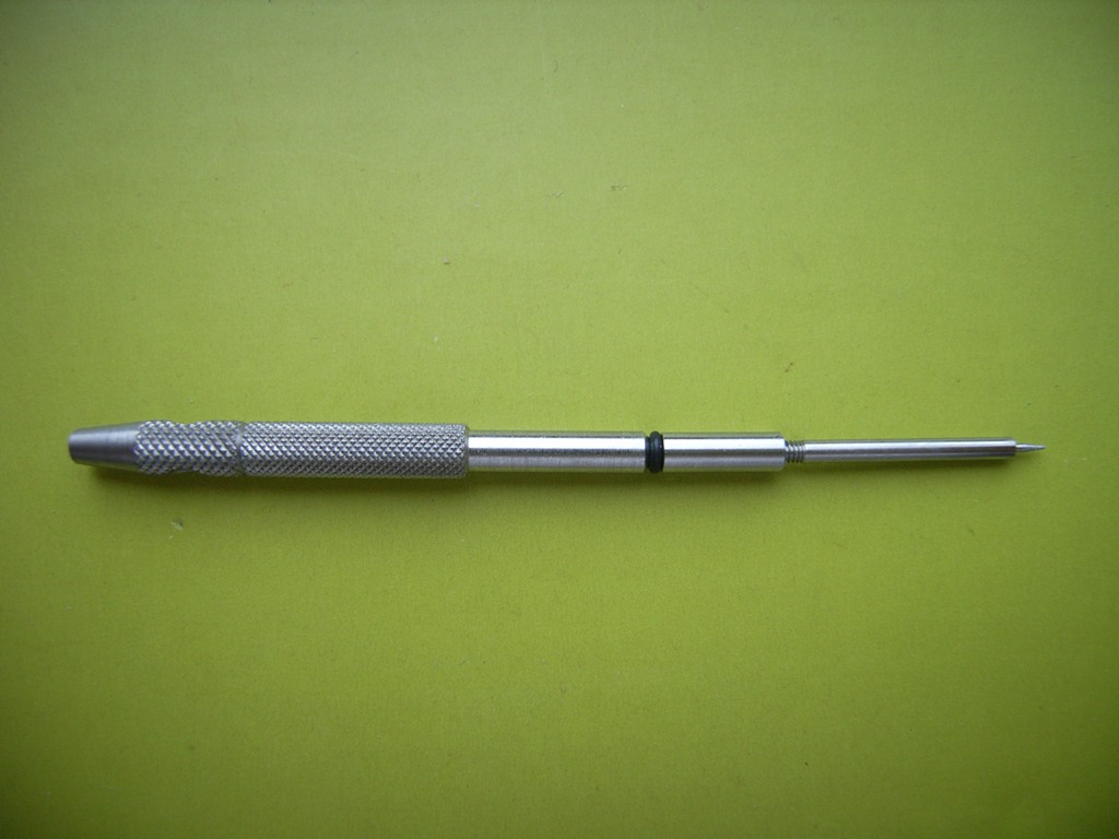 Micro-tool Handle with GC Injection Port Liner Remover. 
Pictures by Gim. 