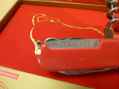 Victorinox serial deals number