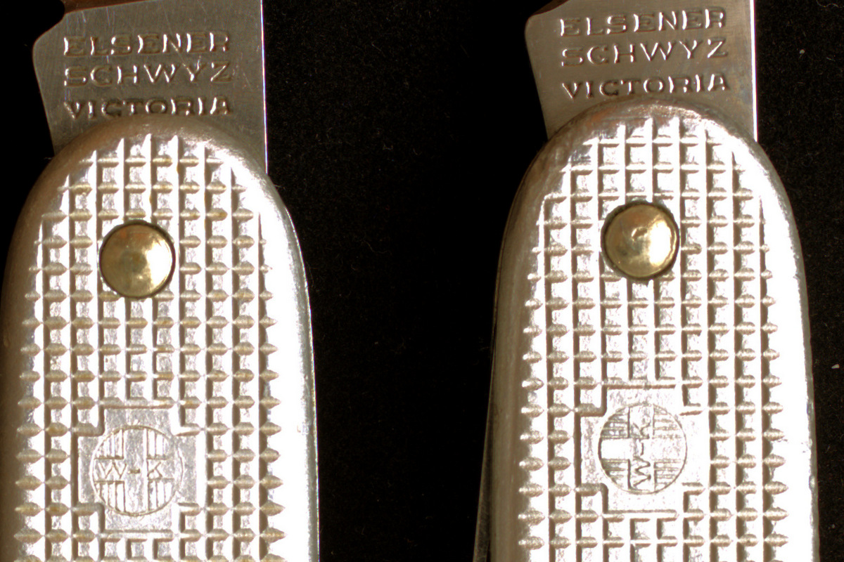 Fig. 10. Different WK marks orientation on two 1971 soldier knives